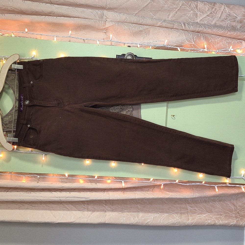 Women's Gloria Vanderbilt Chocolate Brown Straight Leg Jeans 8